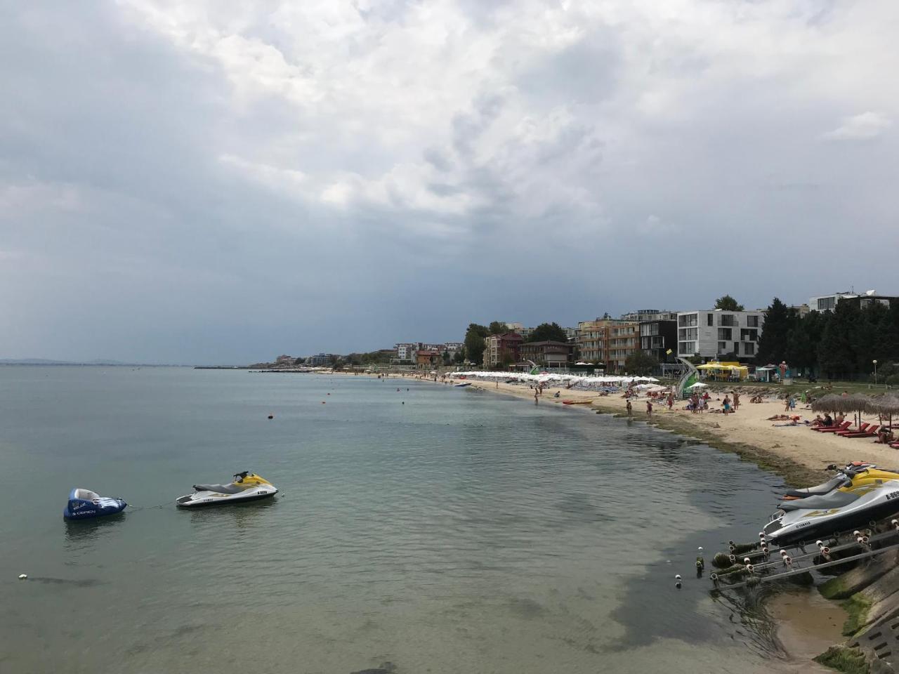 Cozy Apartment By The Sea Ravda Bagian luar foto